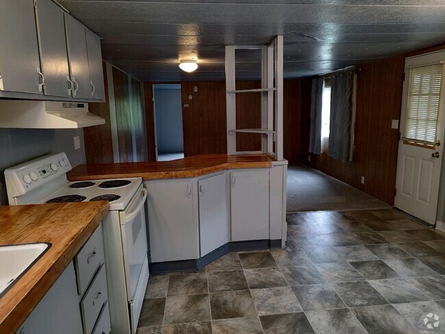 Building Photo - 3bd 1ba Located in Ocean Shores Rental