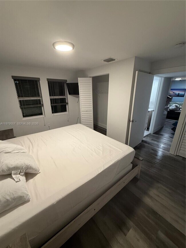 Photo - 2020 Washington St Unit 8