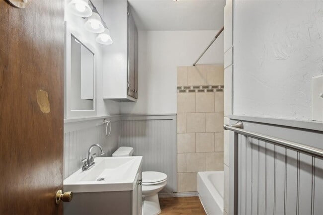 Photo - 2645 NW 13th St Unidad A