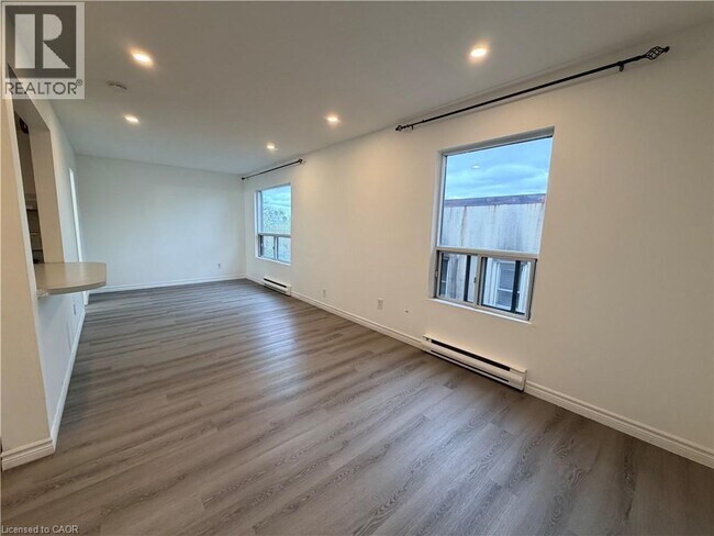 Photo - 102 Greensides Ave