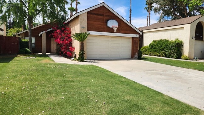 Building Photo - 3509 Rosemary Ct