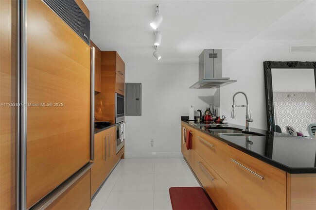 Photo - 495 Brickell Ave Unit 805