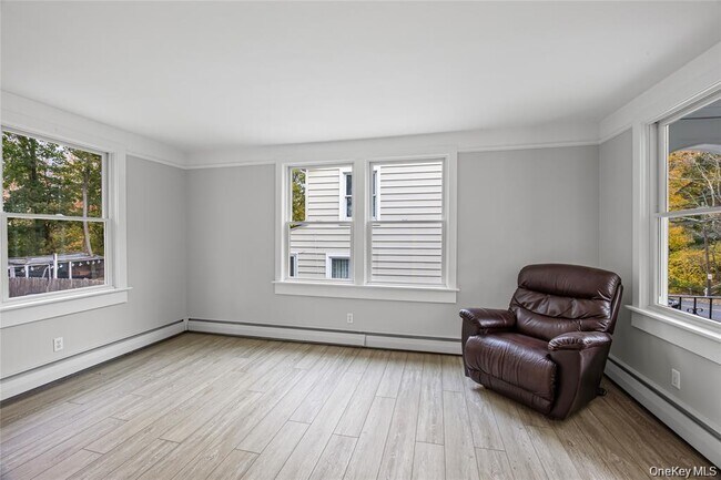 Photo - 122 Liberty Ave