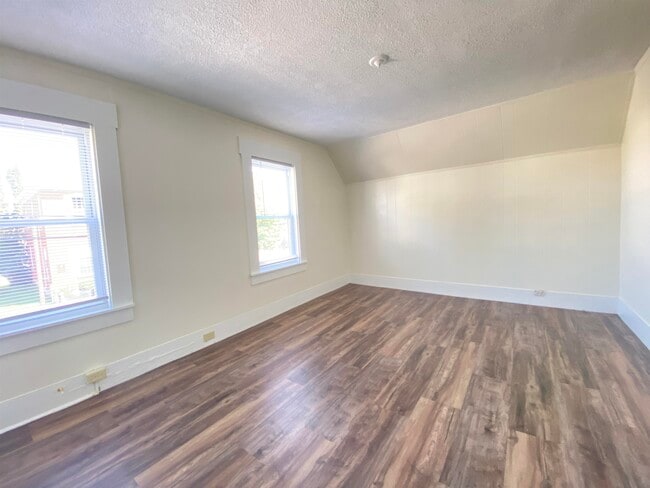 Photo - 62 Ferry St Unit 1