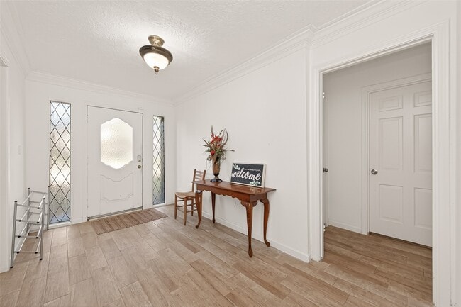 Photo - 3815 Fernglade Dr
