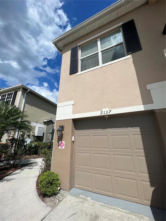 Building Photo - 2137 Betsy Ross Ln Unit 2137