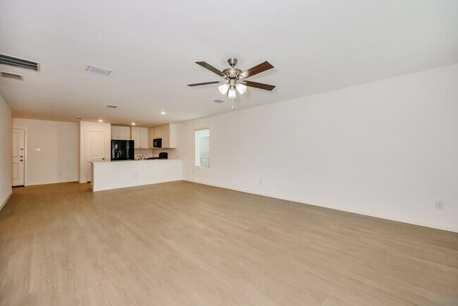 Photo - 1621 Sparrow Hawk Rd