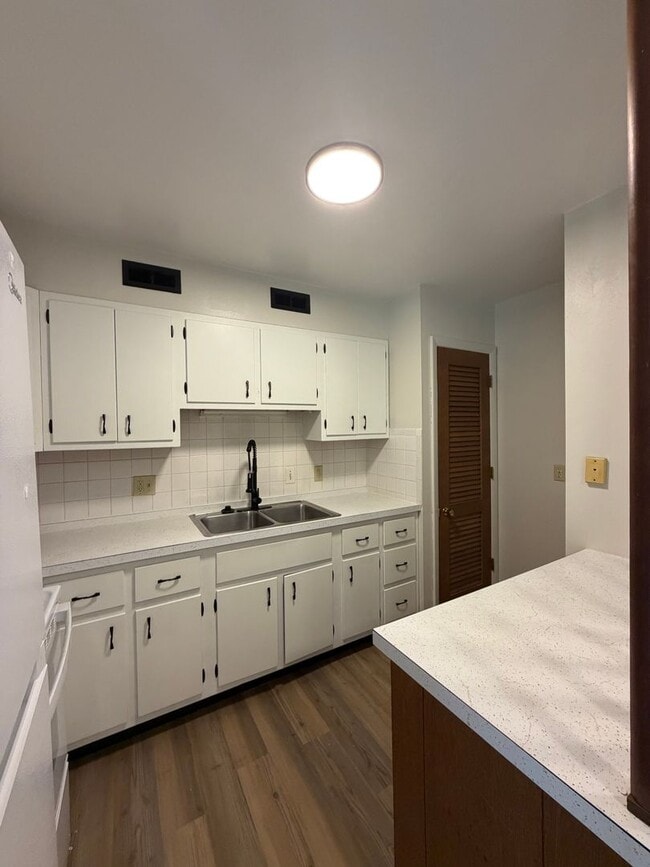 Photo - 2014 W Woodriver Dr Unit 3