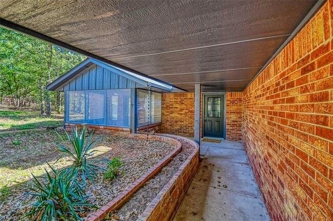 Photo - 211 Bumgarner Ave