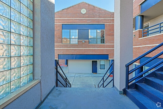 Vista de la escalera - 19Eleven