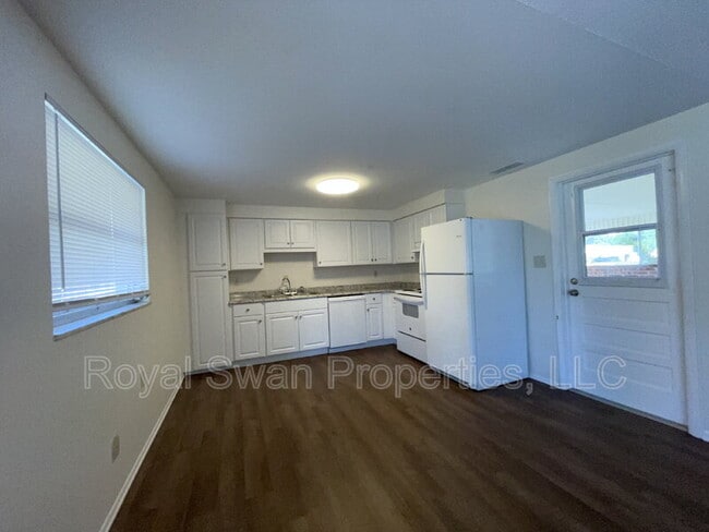 303 Thornwood Way