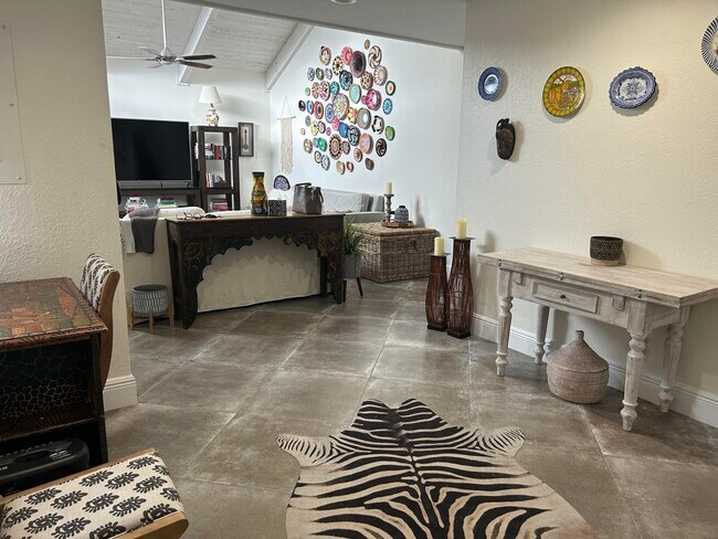 Photo - 1605 S US Hwy 1