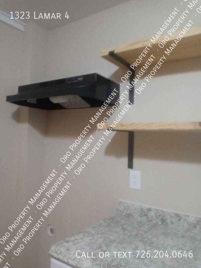 Photo - 1323 Lamar St