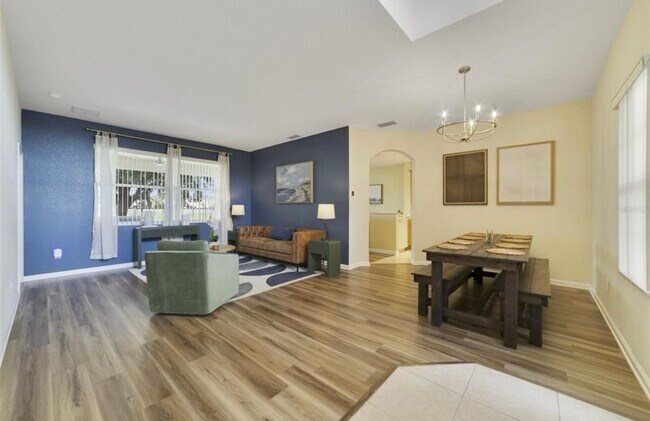 Photo - 2956 White Cedar Cir