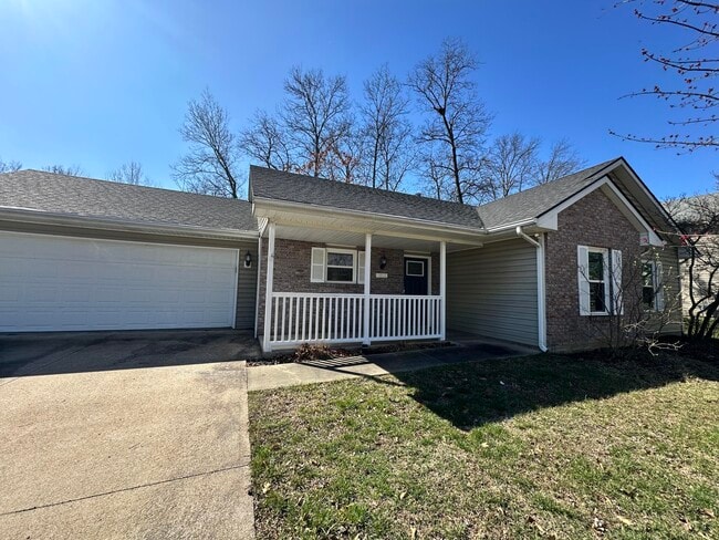 Building Photo - 4600 Wren Wood Dr