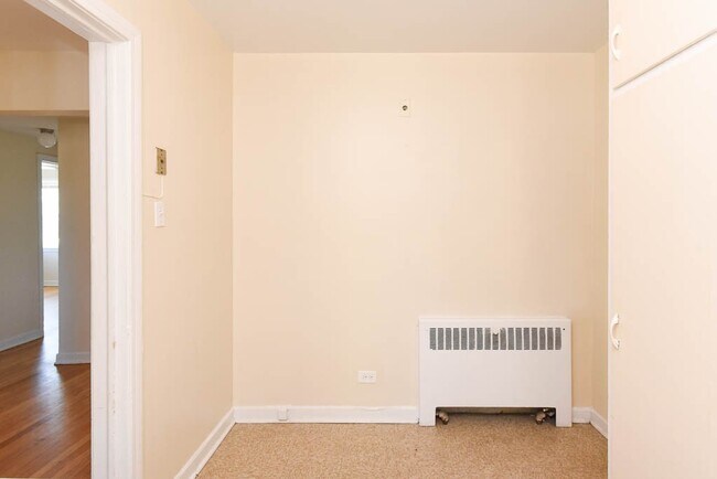 Photo - 2723 W Berwyn Ave Unidad 3