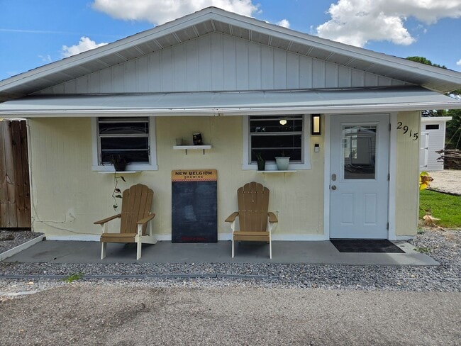 2915 36th Ave W