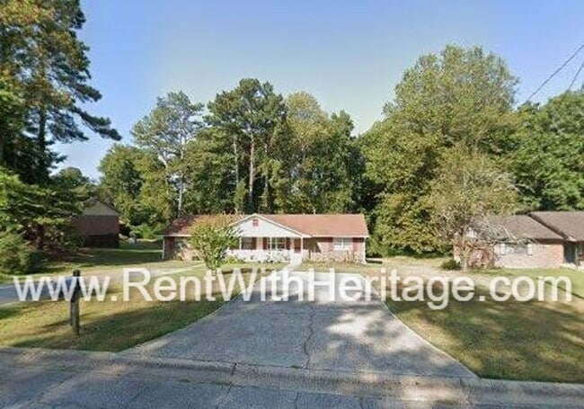 Building Photo - FANTASTIC 2 BEDROOM 1.5 BATH DUPLEX WITH ALL THE UPGRADES / GREAT LOCATION