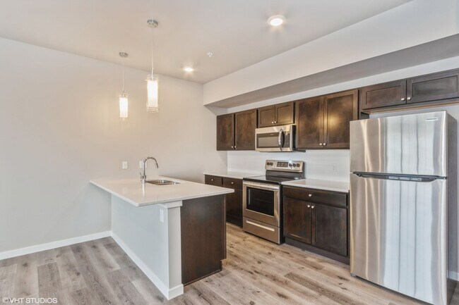 Photo - Big Ben Townhomes - 2 Bedroom/1.5 Bathroom