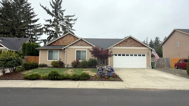 355 SW Kalmia Ave