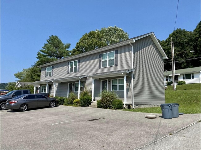 Photo - 1139 E Main St Townhome