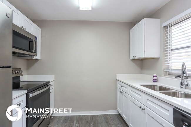 Photo - 8054 34th Ave N