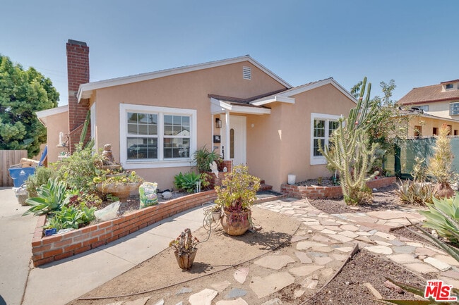 Photo - 8037 Campion Dr