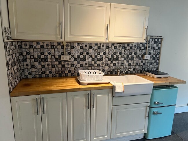 Photo - 416 E Main St