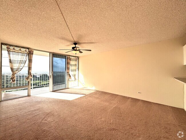 Building Photo - Spacious 2-Bedroom, 2-Bathroom Condo in Ai... Unit 1101