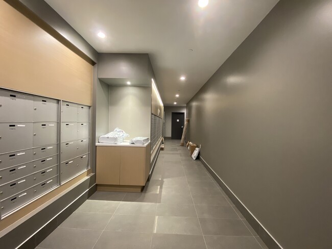 Photo - 3438 Sawmill Cres