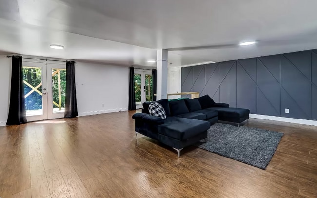 Building Photo - 6858 Lockridge Dr NW