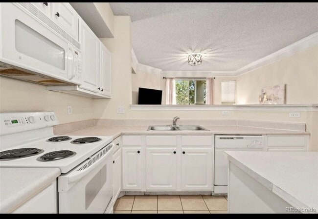 Photo - 2169 Eagle Ave