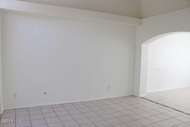 Photo - 815 Saguaro Park Ct