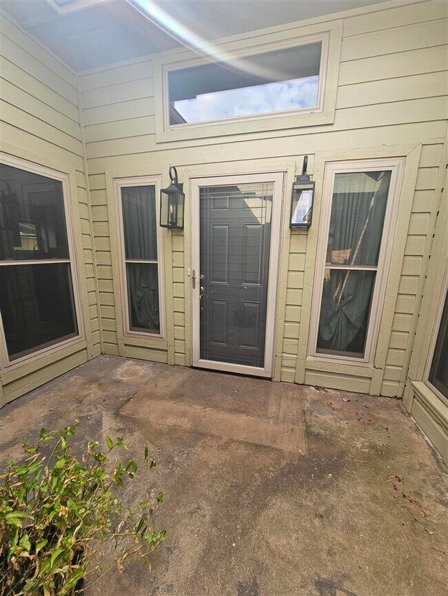 Photo - 2309 NE Turtle Creek Dr