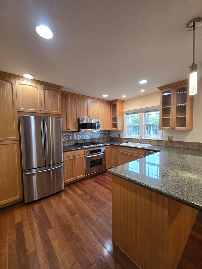 Photo - 1510 Church St