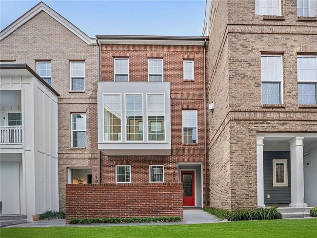 Photo - 207 Oliver Wy