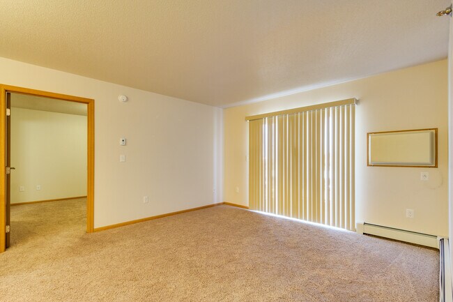 Photo - Westport - Walk to NDSU!