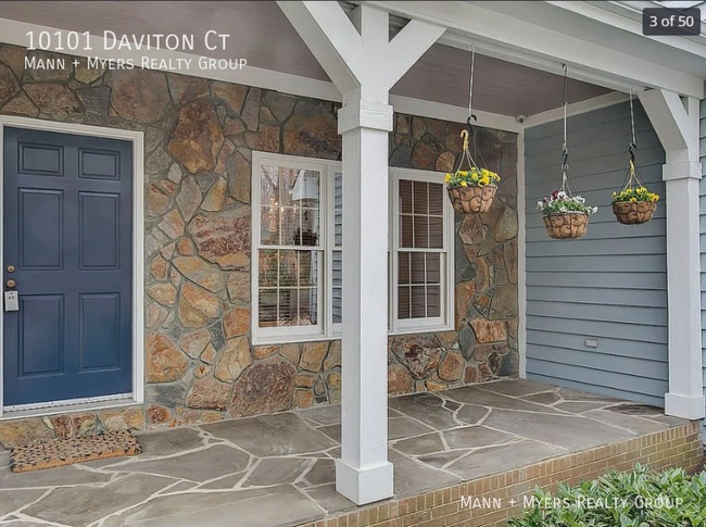 Photo - 10101 Daviton Ct