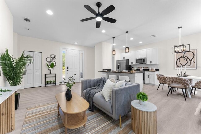 Photo - 2503 Dumont Ln