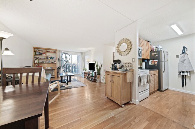 Photo - 12 Ellery St Unit 603
