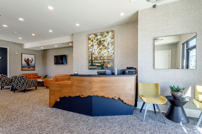 Leasing Center - Crowne at Old Town North