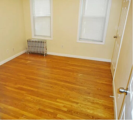 Photo - 114 Greenbrier St Unit 1