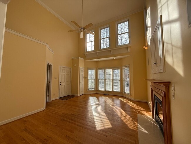 Photo - Immaculate End-Unit Townhome in Port Warwick