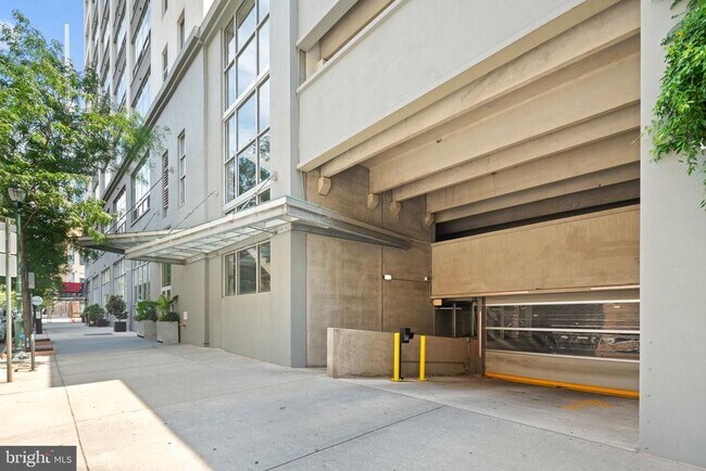 Photo - 2200 Arch St Unit 505