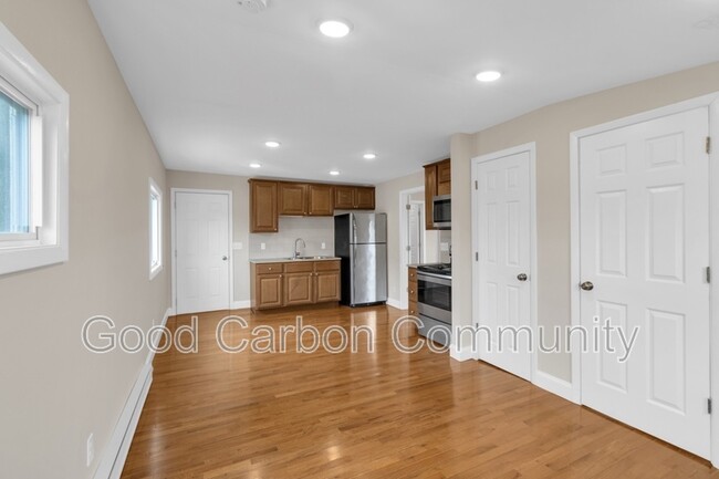 Photo - 84 Crane St Condo Unit 6
