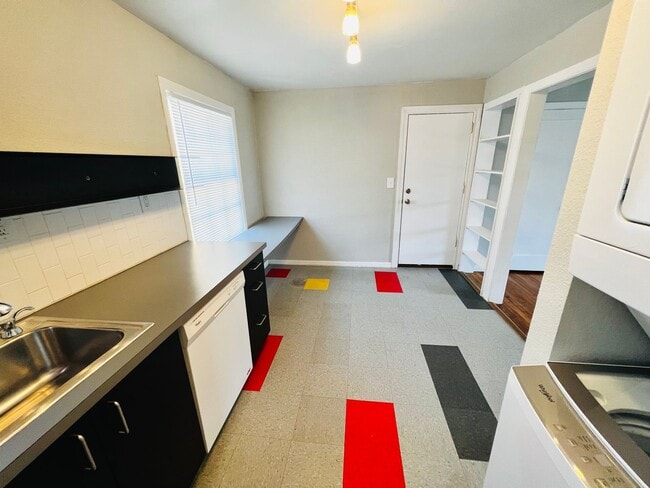 Photo - 509 NW 29th St Unit 1