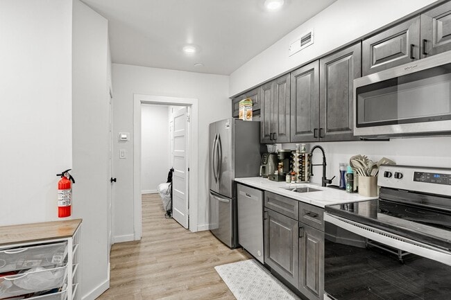 Photo - 324-326 Darby Rd-1R Unit 1R