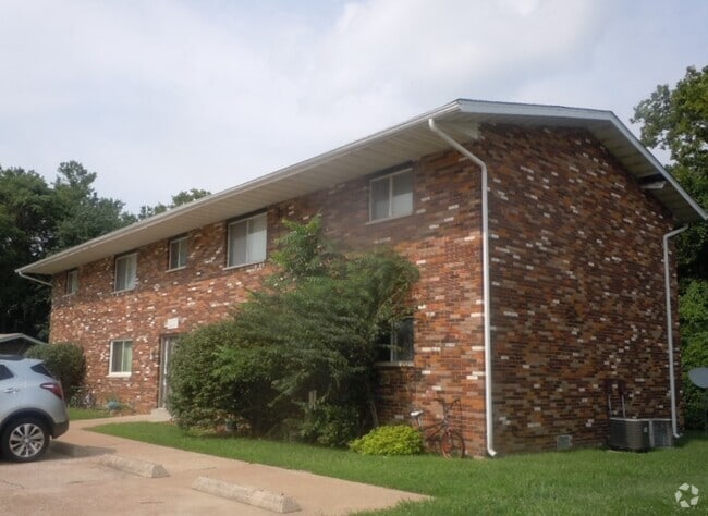 Building Photo - 724 Patty Dr Unit D Rental