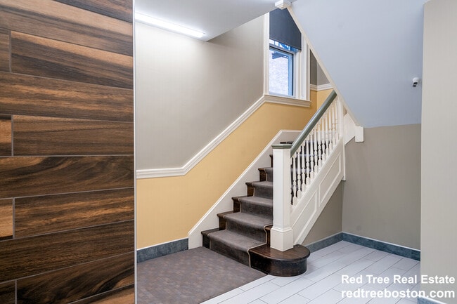 Photo - 35 Park Dr Unit 4