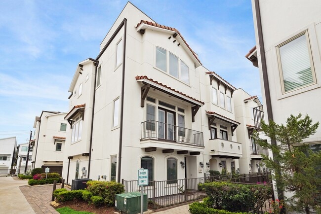 Building Photo - 1259 Bonner St